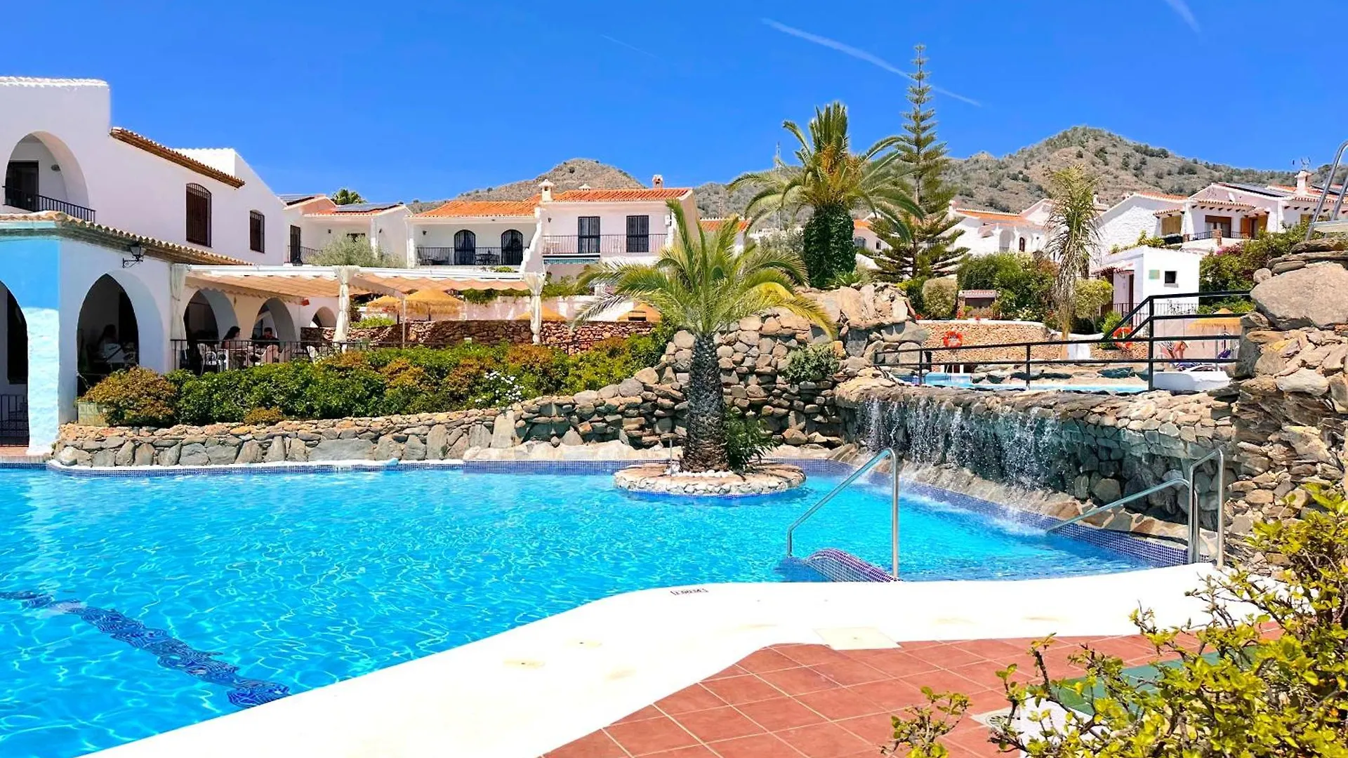 Apartment Los Naranjos 25A Private Pool Capistrano Village Nerja