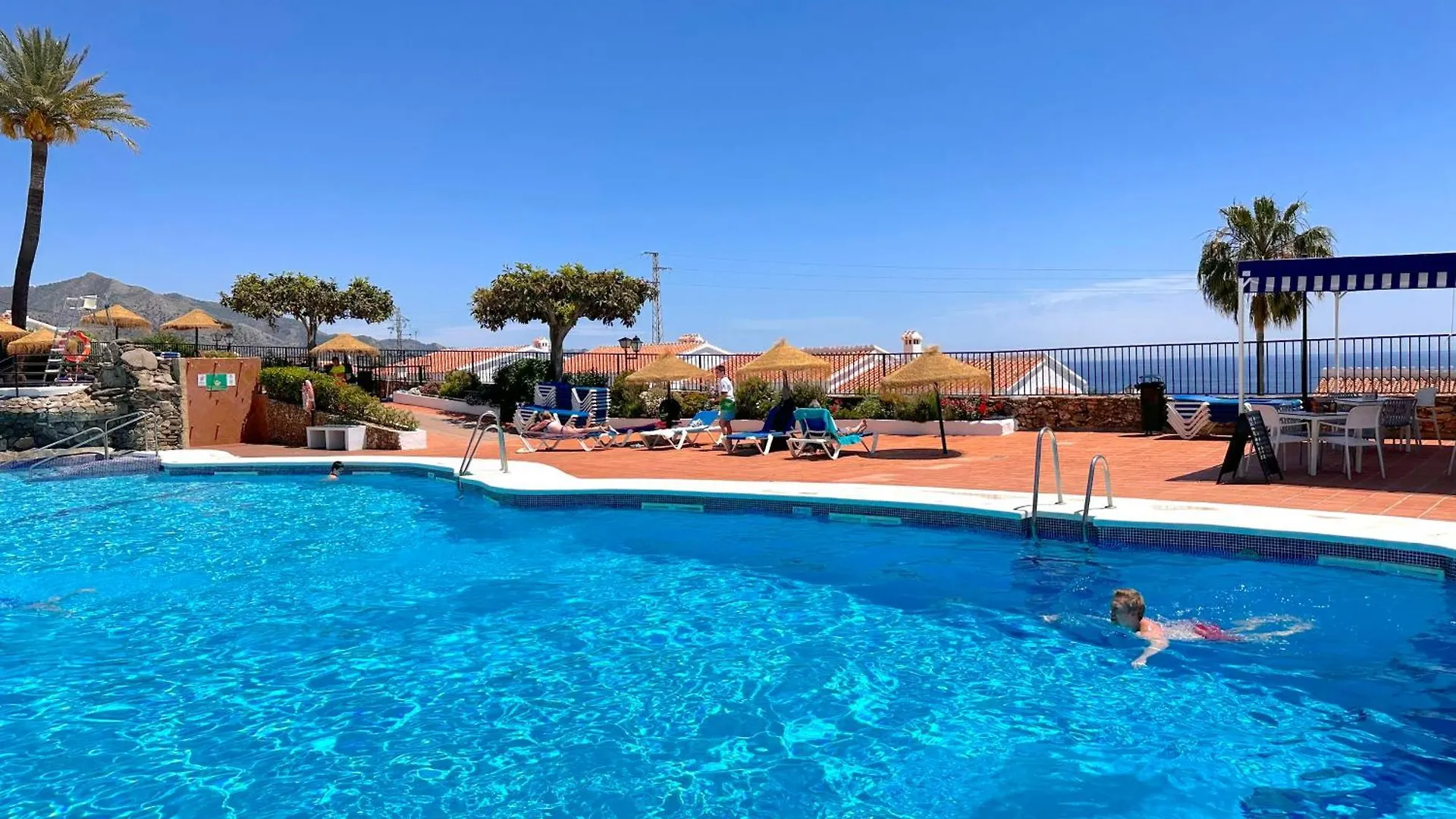 Los Naranjos 25A Private Pool Capistrano Village Nerja Spain